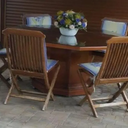 3-bedroom House Near The * 帕拉利米尼