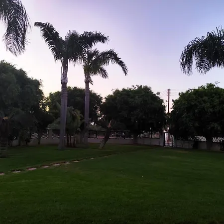 3-bedroom House Near The Tatil Evi Paralimni