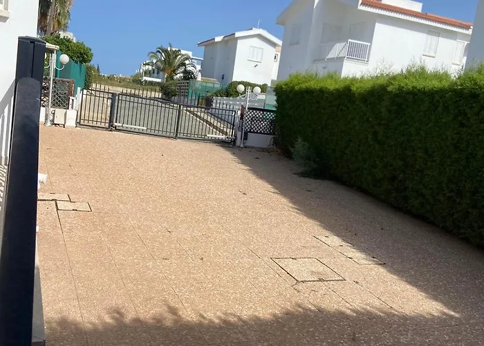 3-bedroom House Near The *