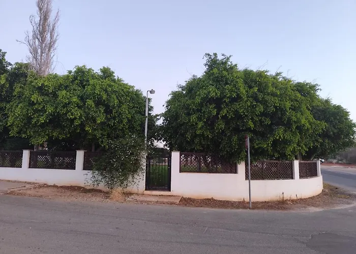 3-bedroom House Near The Prázdninový dům Paralimni