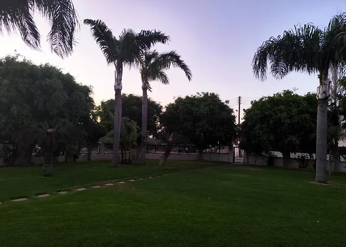 3-bedroom House Near The Prázdninový dům Paralimni