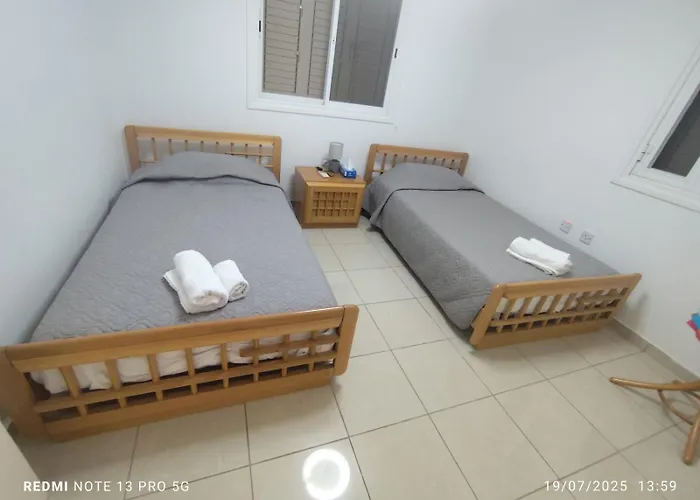 Prázdninový dům 3-bedroom House Near The Paralimni